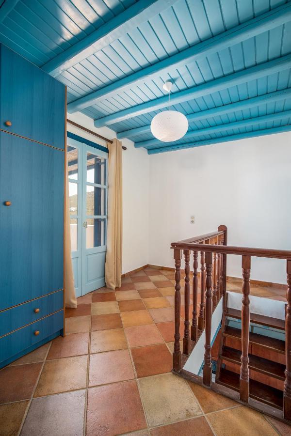 Niel Serifos Apartment *