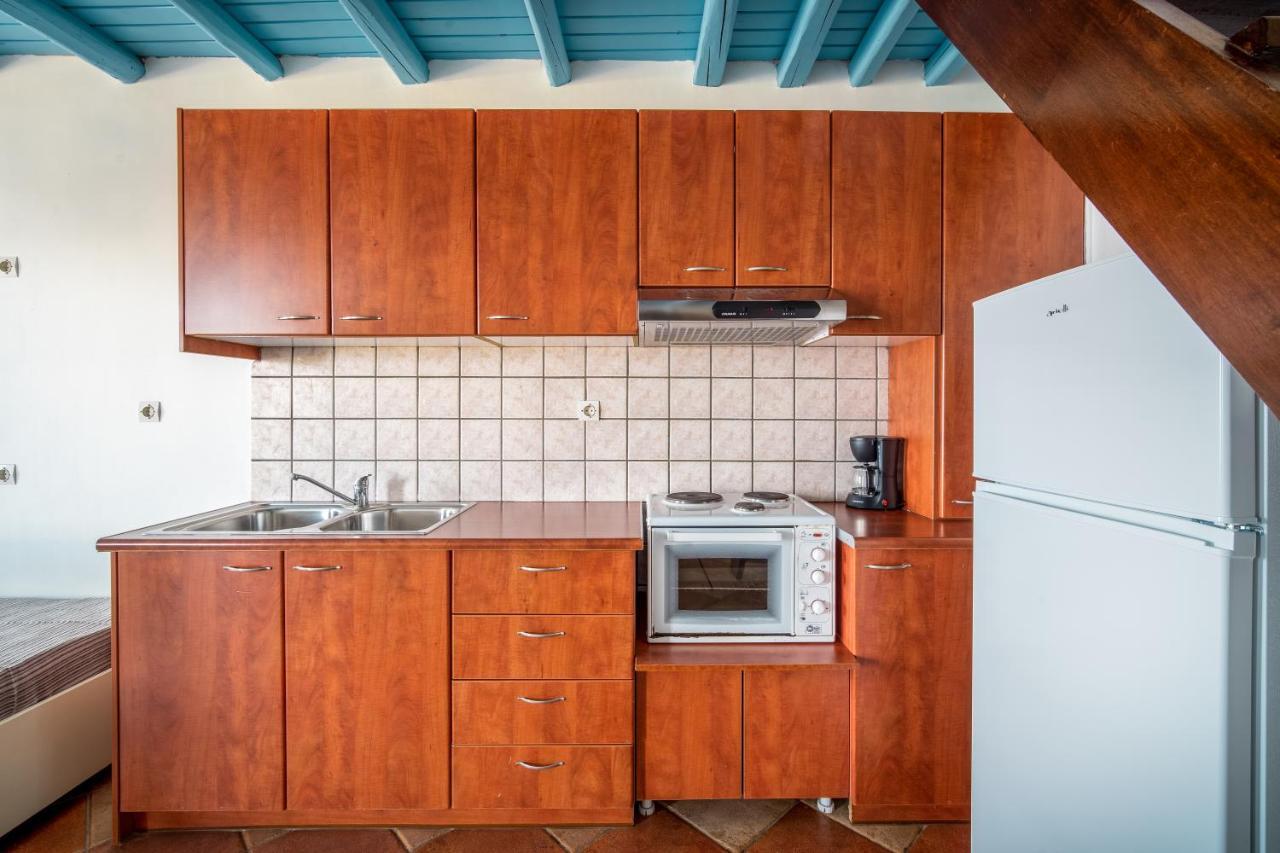 Niel Serifos Apartment *